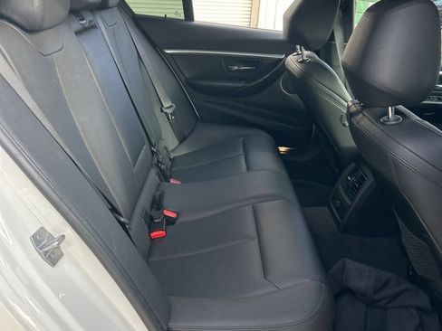 Used 2018 BMW 330e RWD image 12
