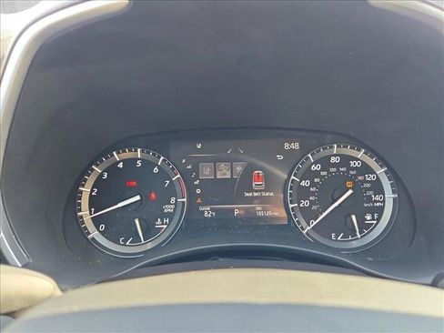Used 2021 Toyota Highlander XLE FWD image 11