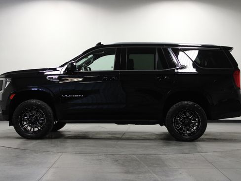 Used 2021 GMC Yukon SLE AWD/4WD image 7