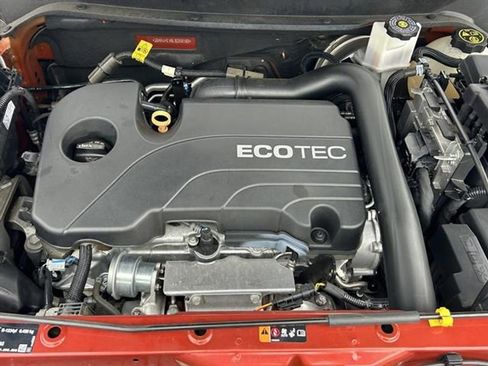 Used 2020 Chevrolet Equinox LS w/ LS Convenience Package image 32