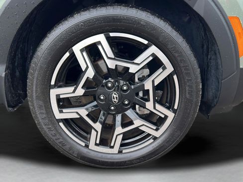 Certified 2025 Hyundai Santa Cruz Limited AWD/4WD image 10