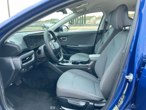 Used 2025 Kia K4 LXS image 27