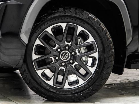 Used 2023 Toyota Sequoia Limited w/ Tow Technology Package AWD/4WD image 6