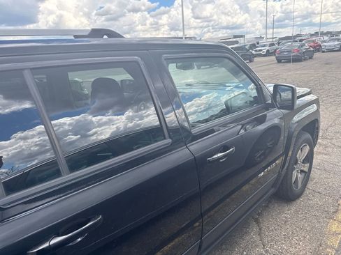 Used 2017 Jeep Patriot High Altitude AWD/4WD image 10