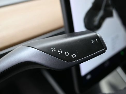 Used 2020 Tesla Model 3 Long Range AWD/4WD image 19