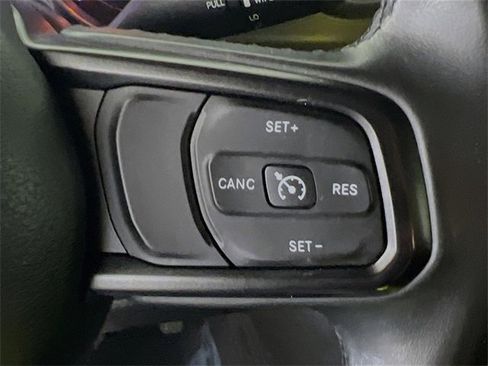 Used 2018 Jeep Wrangler Unlimited Sport S image 17