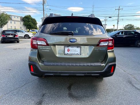 Used 2018 Subaru Outback 2.5i Limited AWD/4WD image 7