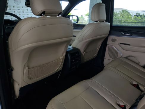 Used 2024 Jeep Grand Cherokee Limited 4xe AWD/4WD image 10