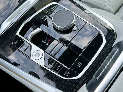 New 2026 BMW X5 sDrive40i w/ M Sport Package image 14