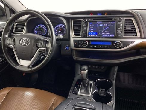 Used 2019 Toyota Highlander Limited Platinum image 15