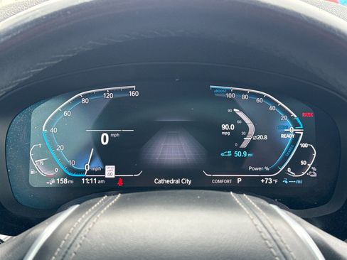 Used 2020 BMW 530e w/ Premium Package image 23