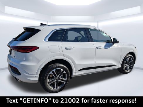 New 2025 Audi Q5 Premium image 2