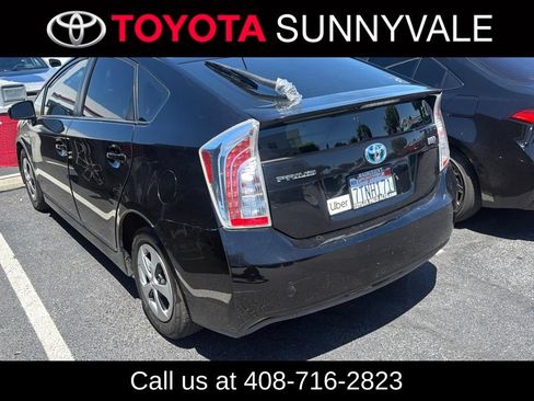 Used 2015 Toyota Prius Two FWD image 2