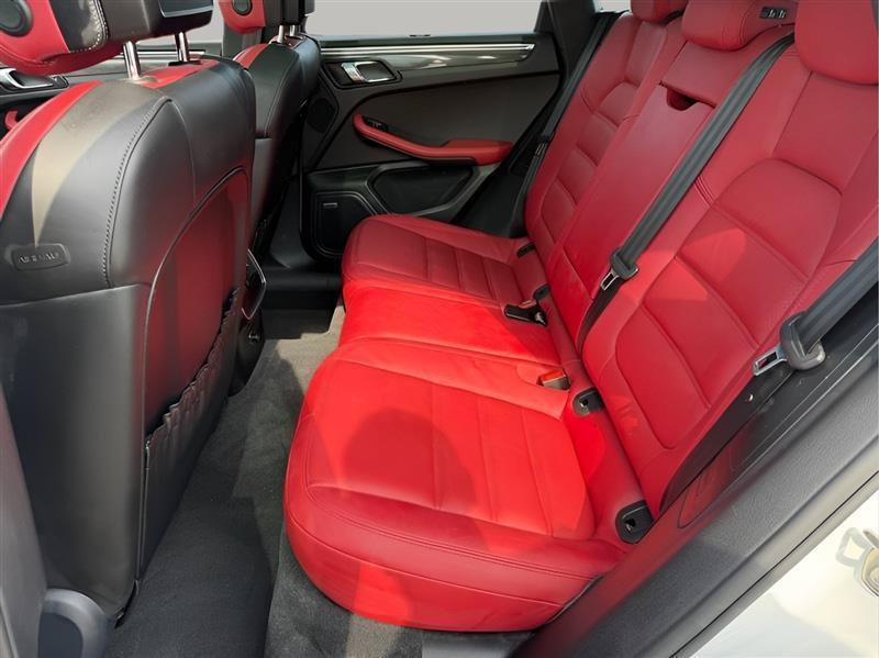 Used 2016 Porsche Macan S AWD/4WD image 28
