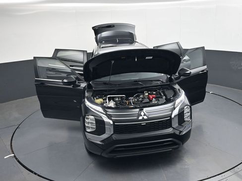 Used 2025 Mitsubishi Outlander ES AWD/4WD image 36
