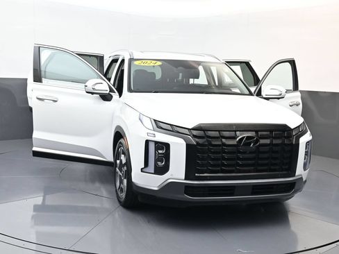 Used 2024 Hyundai Palisade SEL FWD image 32