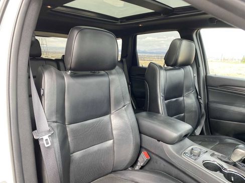 Used 2020 Jeep Grand Cherokee High Altitude image 18