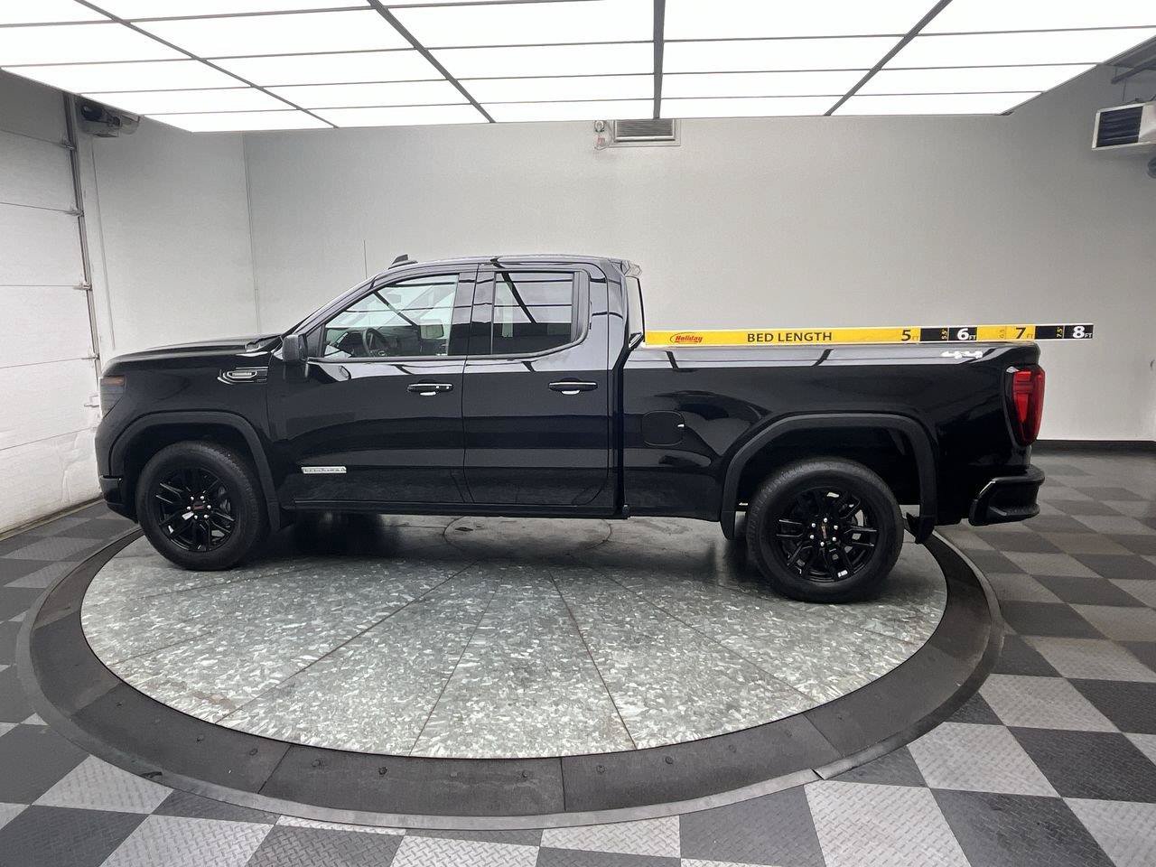 Used 2026 GMC Sierra 1500 Elevation AWD/4WD image 7