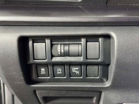 Used 2023 Subaru Crosstrek 2.5i Sport AWD/4WD image 19