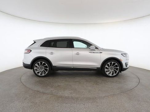 Used 2019 Lincoln Nautilus Reserve w/ Driver Assistance Package image 22