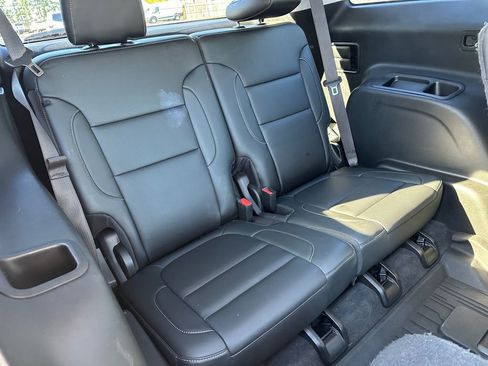 Used 2022 GMC Acadia SLT w/ Technology Package image 26