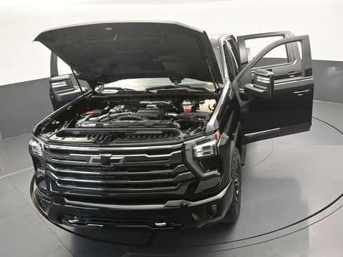 Used 2024 Chevrolet Silverado 2500 High Country w/ Midnight Edition AWD/4WD image 79