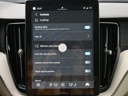 New 2026 Volvo XC60 B5 Ultra w/ Protection Package Premier image 17