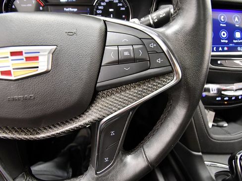 Used 2022 Cadillac XT5 Sportv AWD/4WD image 22