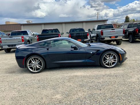 Used 2015 Chevrolet Corvette Stingray Coupe w/ 3LT Preferred Equipment Group RWD image 6