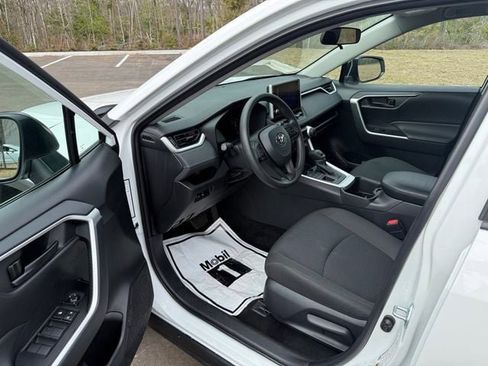 Used 2025 Toyota RAV4 LE image 3