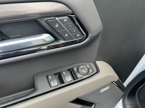 Certified 2026 Chevrolet Silverado 1500 ZR2 image 41