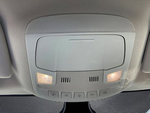 Used 2024 Ford Edge Titanium image 23