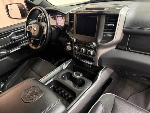 Used 2020 RAM 1500 Laramie w/ Sport Appearance Package AWD/4WD image 32
