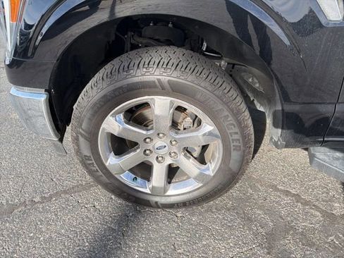 Used 2021 Ford F150 Lariat w/ Equipment Group 502A High image 18