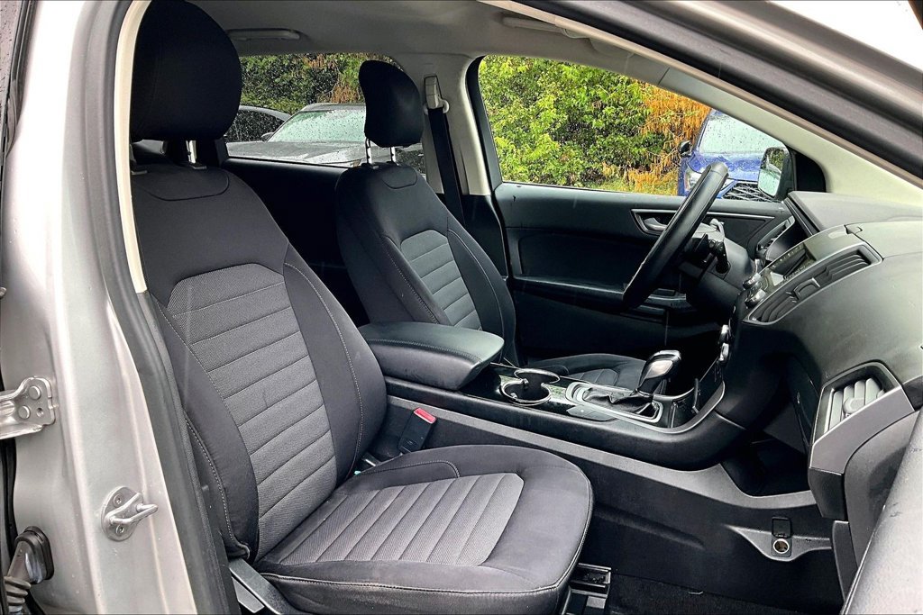 Used 2016 Ford Edge SE FWD image 7