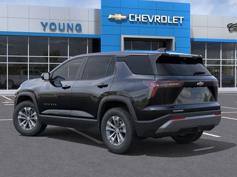 New 2026 Chevrolet Equinox LT w/ Convenience Package II FWD image 3