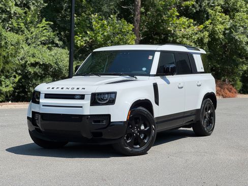 Used 2023 Land Rover Defender 110 X-Dynamic SE AWD/4WD image 1