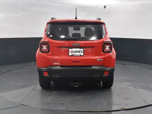 Used 2018 Jeep Renegade Latitude image 8
