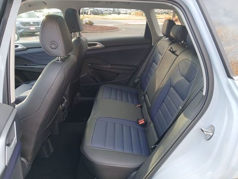 New 2026 Volkswagen Taos SEL image 25