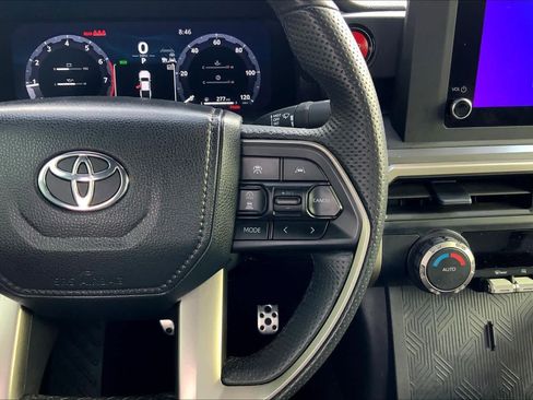 Used 2024 Toyota Tacoma TRD Sport RWD image 24