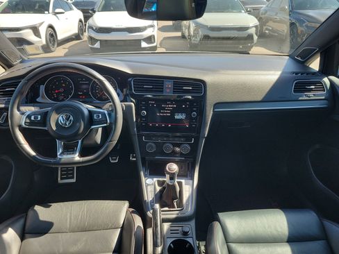 Used 2019 Volkswagen GTI SE image 16