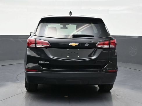 Used 2024 Chevrolet Equinox LS FWD image 4