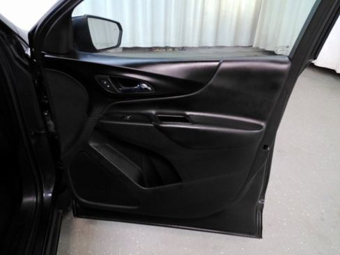 Used 2022 Chevrolet Equinox LT image 27