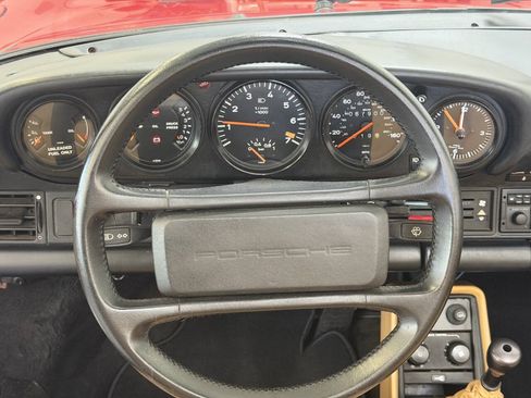 Used 1988 Porsche 911 Carrera RWD image 31