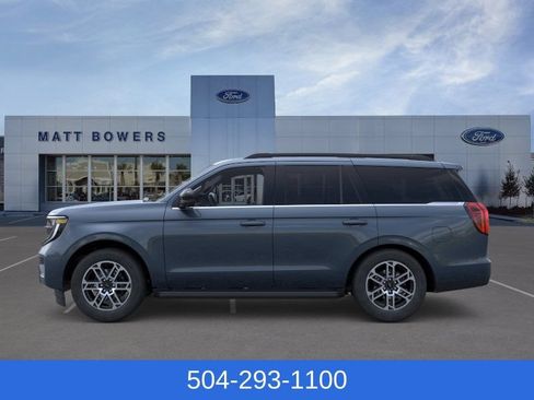 New 2026 Ford Expedition Active RWD image 4