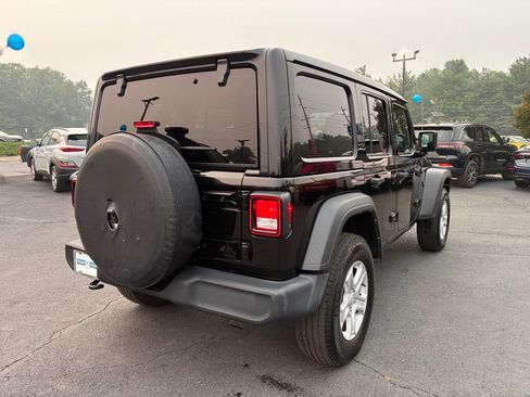 Used 2022 Jeep Wrangler Unlimited Sport w/ Sun And Sound Package AWD/4WD image 7