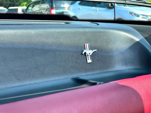 Used 1991 Ford Mustang LX image 23