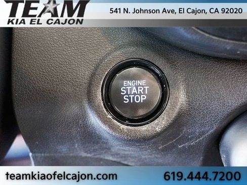 Used 2022 Hyundai Venue Limited w/ Cargo Package FWD image 29