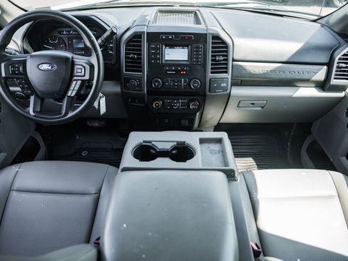 Used 2021 Ford F250 XL w/ STX Appearance Package RWD image 28
