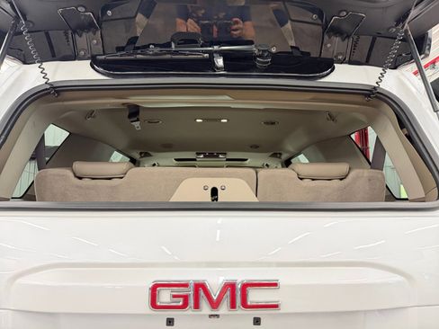 Used 2018 GMC Yukon SLT w/ Open Road Package AWD/4WD image 33